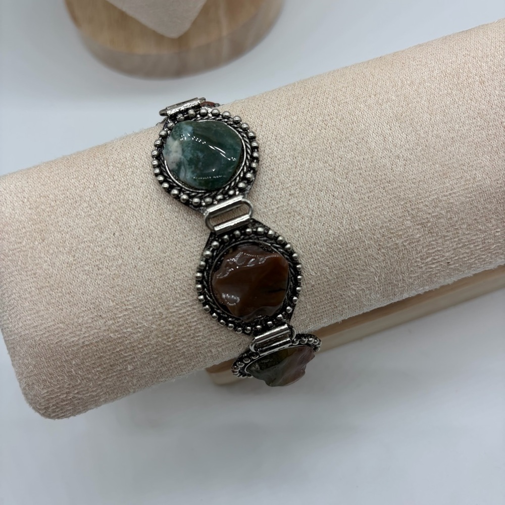 Earthbound Stone Silver‎ Bracelet, 7" in length With Hook Clasp